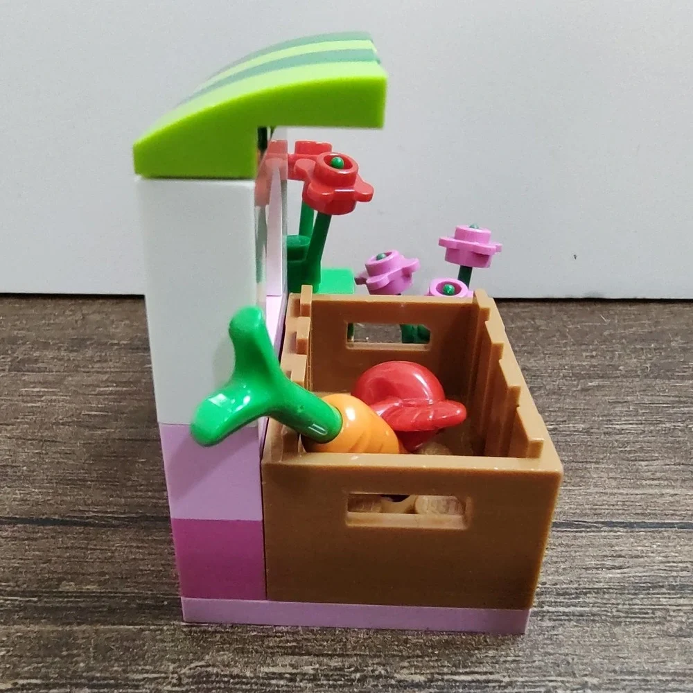Lego Junior 10684 Supermarket Flower Vegetable Grocery Store Display Carrot